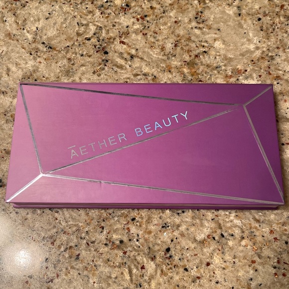 Aether Beauty Amethyst Crystal Gemstone Palette - Picture 4 of 5
